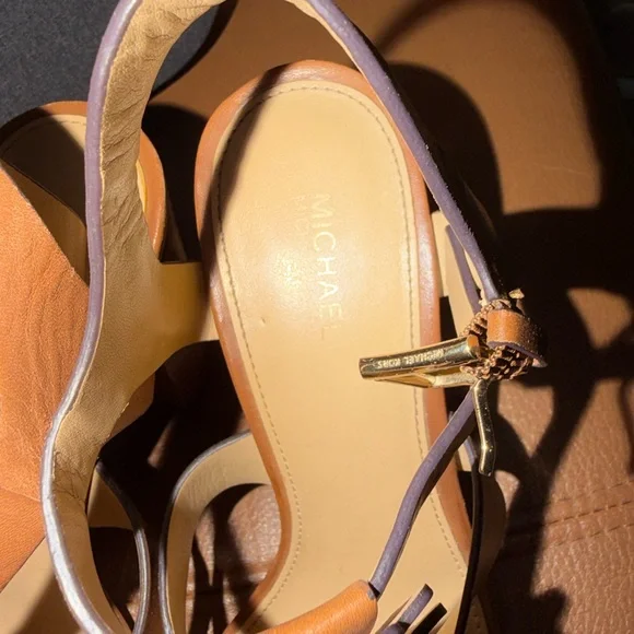 Michael Kors Tan Floral Heels - Picture 3 of 7